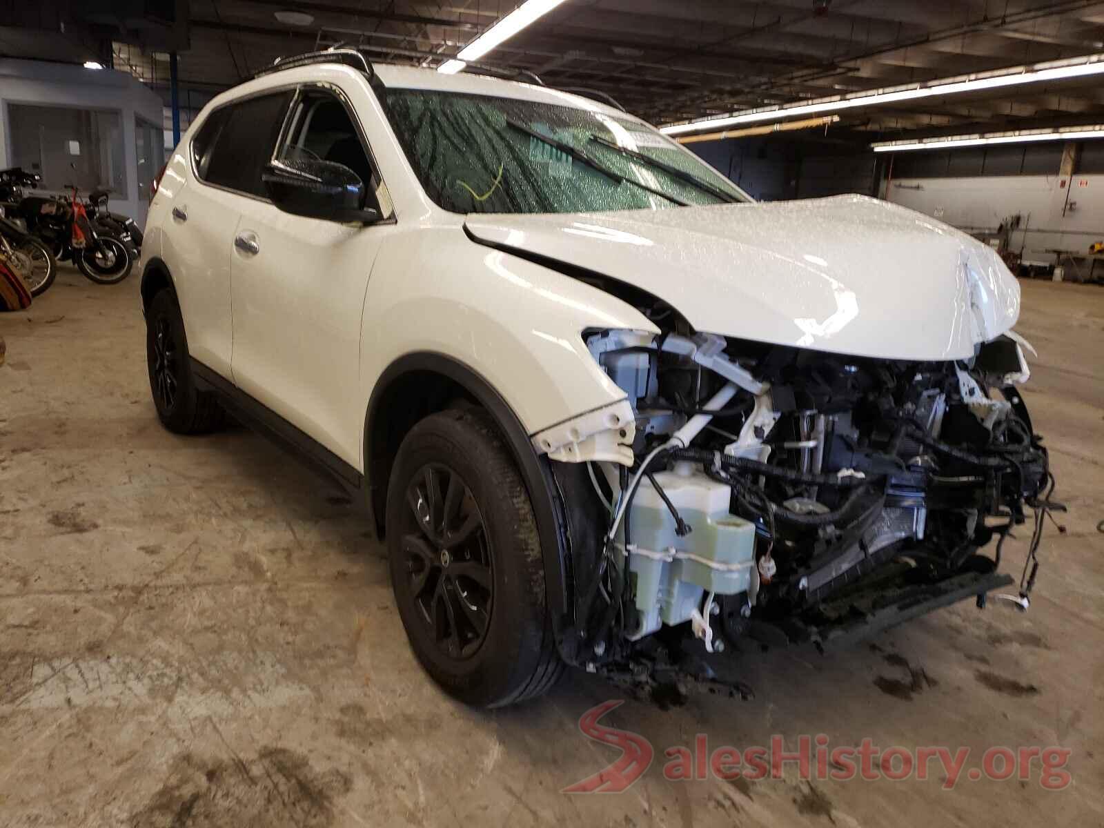 5N1AT2MV4JC724556 2018 NISSAN ROGUE