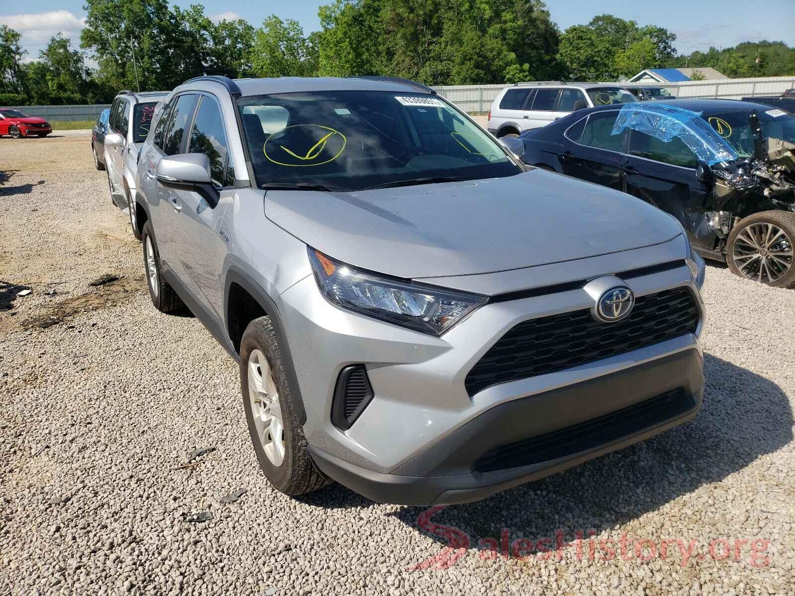 2T3MWRFV3KW003822 2019 TOYOTA RAV4