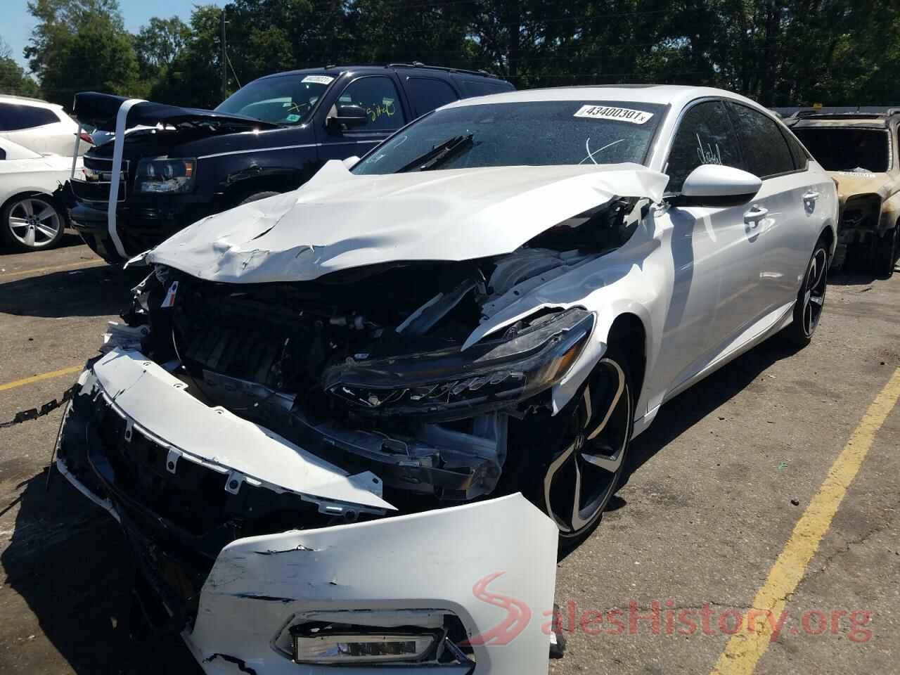 1HGCV2F30JA053581 2018 HONDA ACCORD