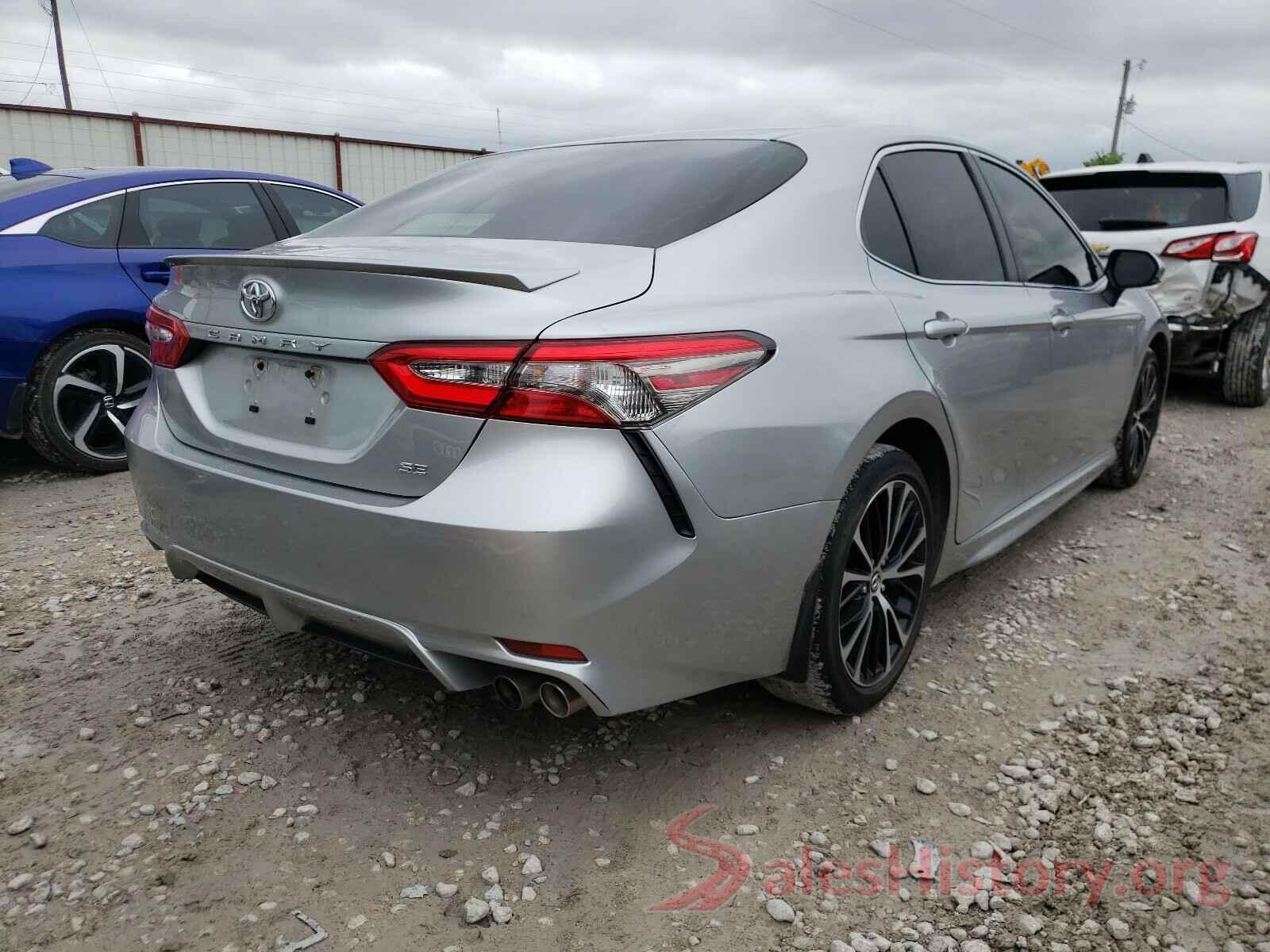 JTNB11HK9J3046018 2018 TOYOTA CAMRY