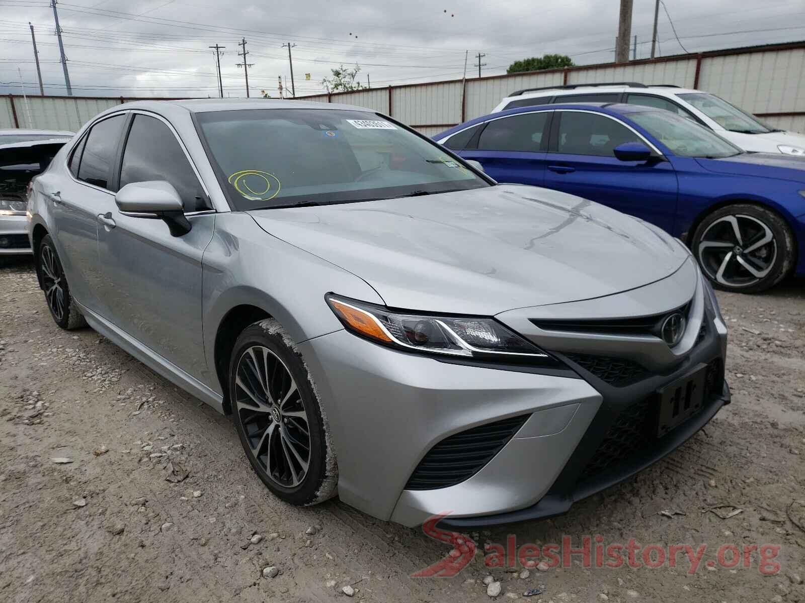 JTNB11HK9J3046018 2018 TOYOTA CAMRY