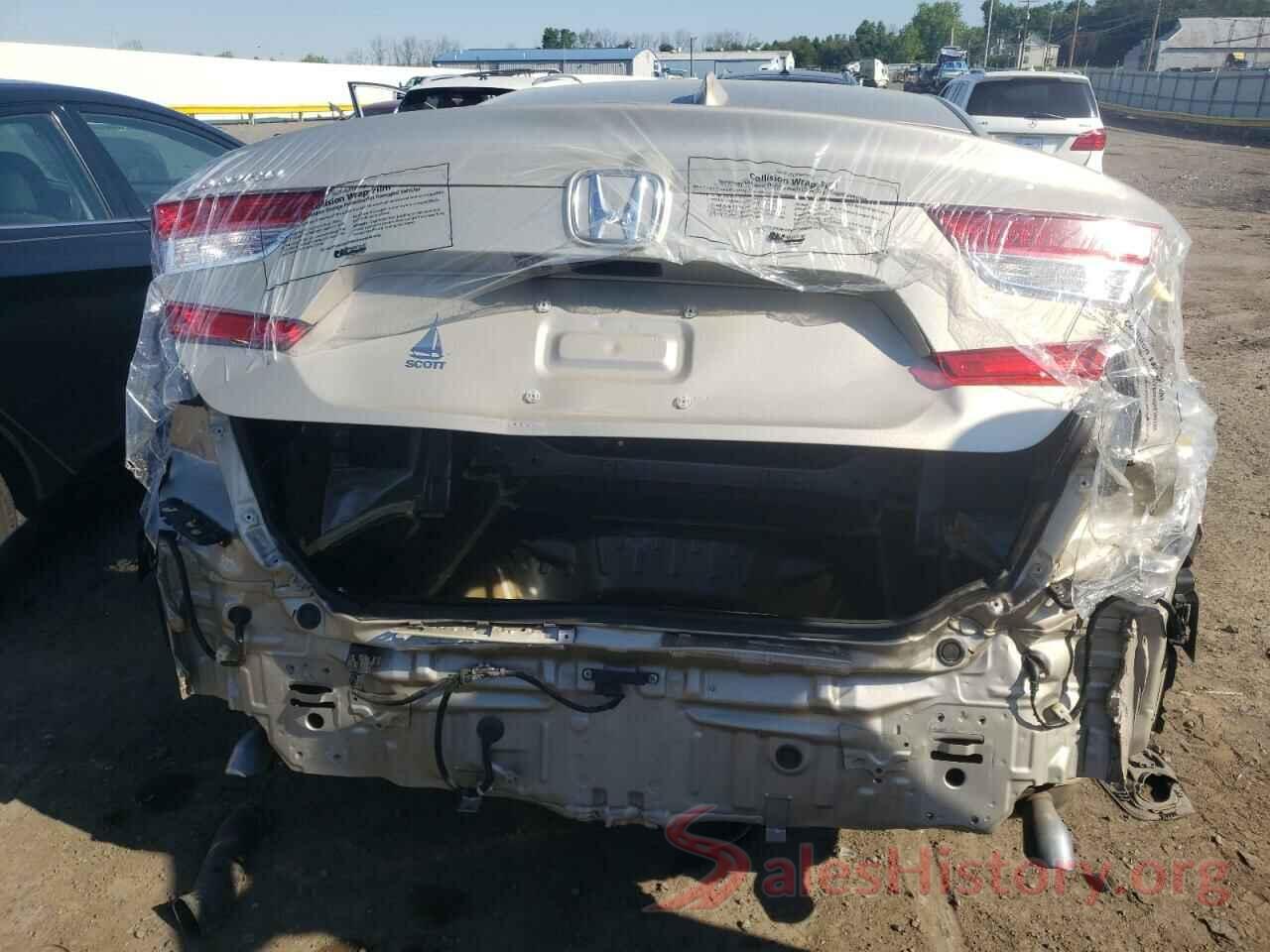 1HGCV1F56JA093577 2018 HONDA ACCORD