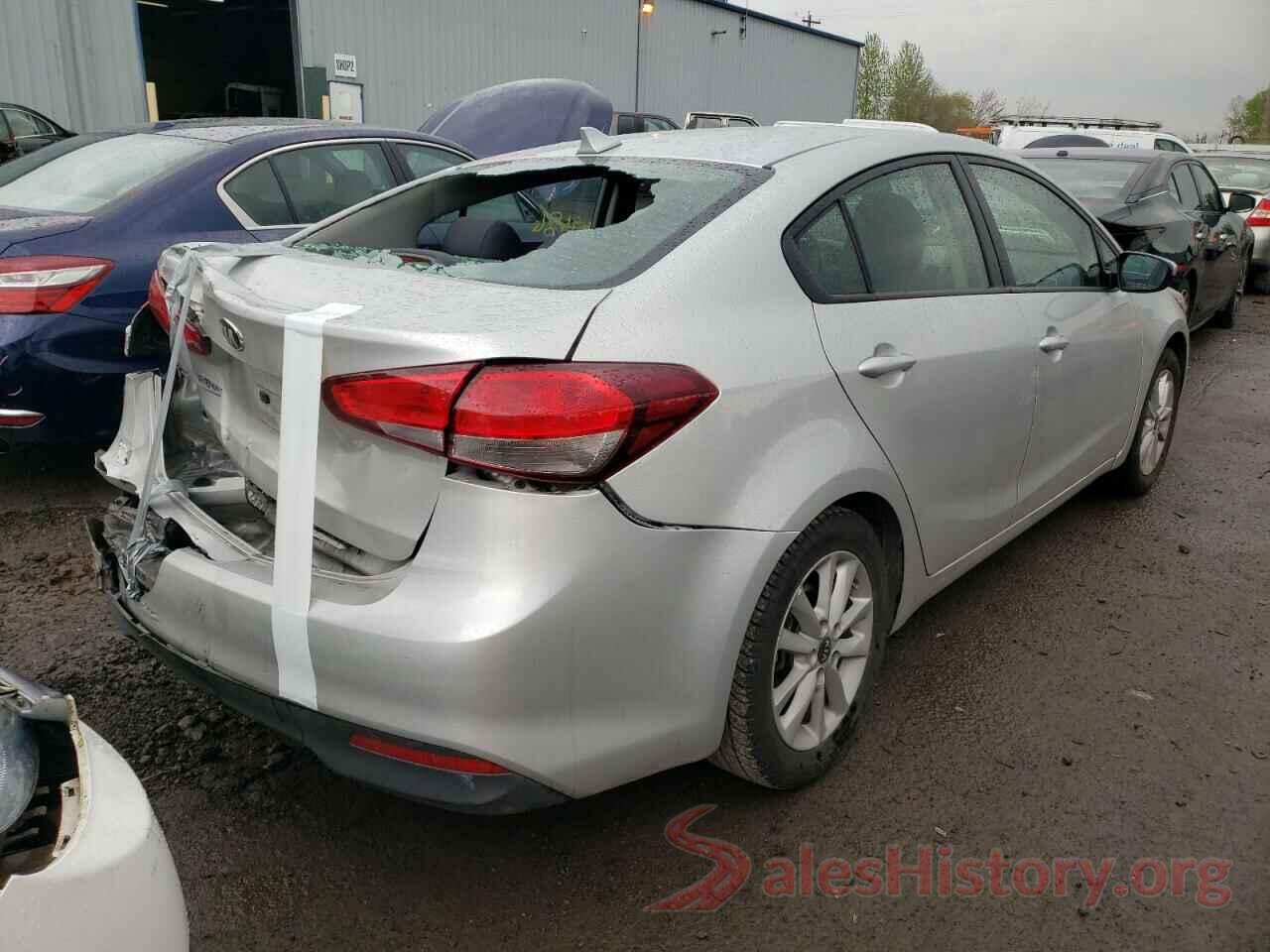 3KPFL4A72HE100284 2017 KIA FORTE