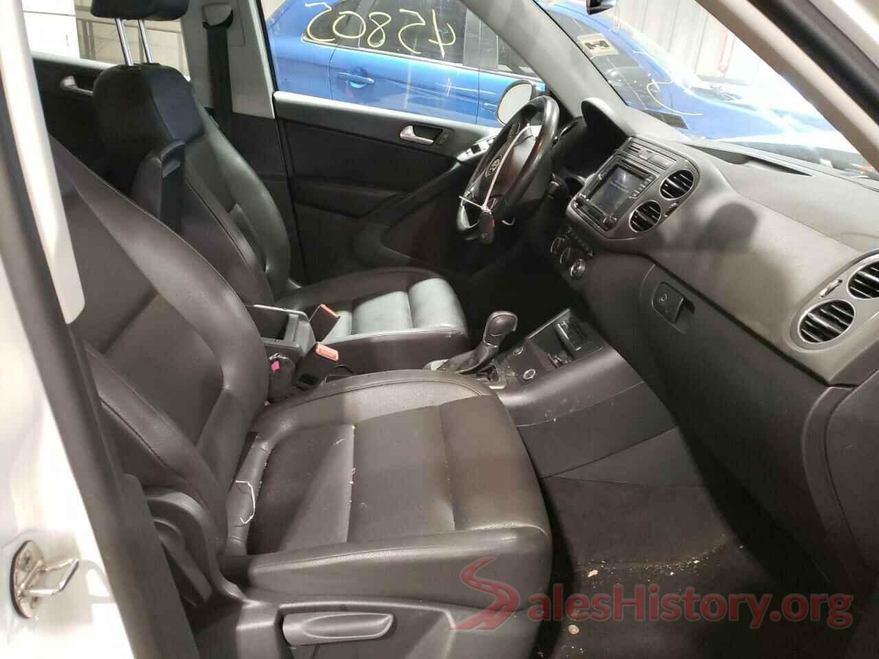 WVGAV7AXXHK023842 2017 VOLKSWAGEN TIGUAN