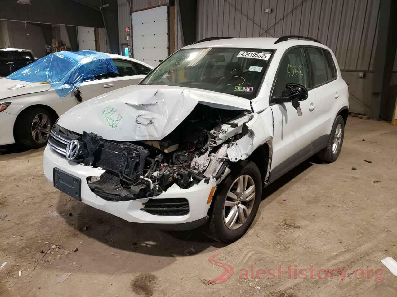 WVGAV7AXXHK023842 2017 VOLKSWAGEN TIGUAN