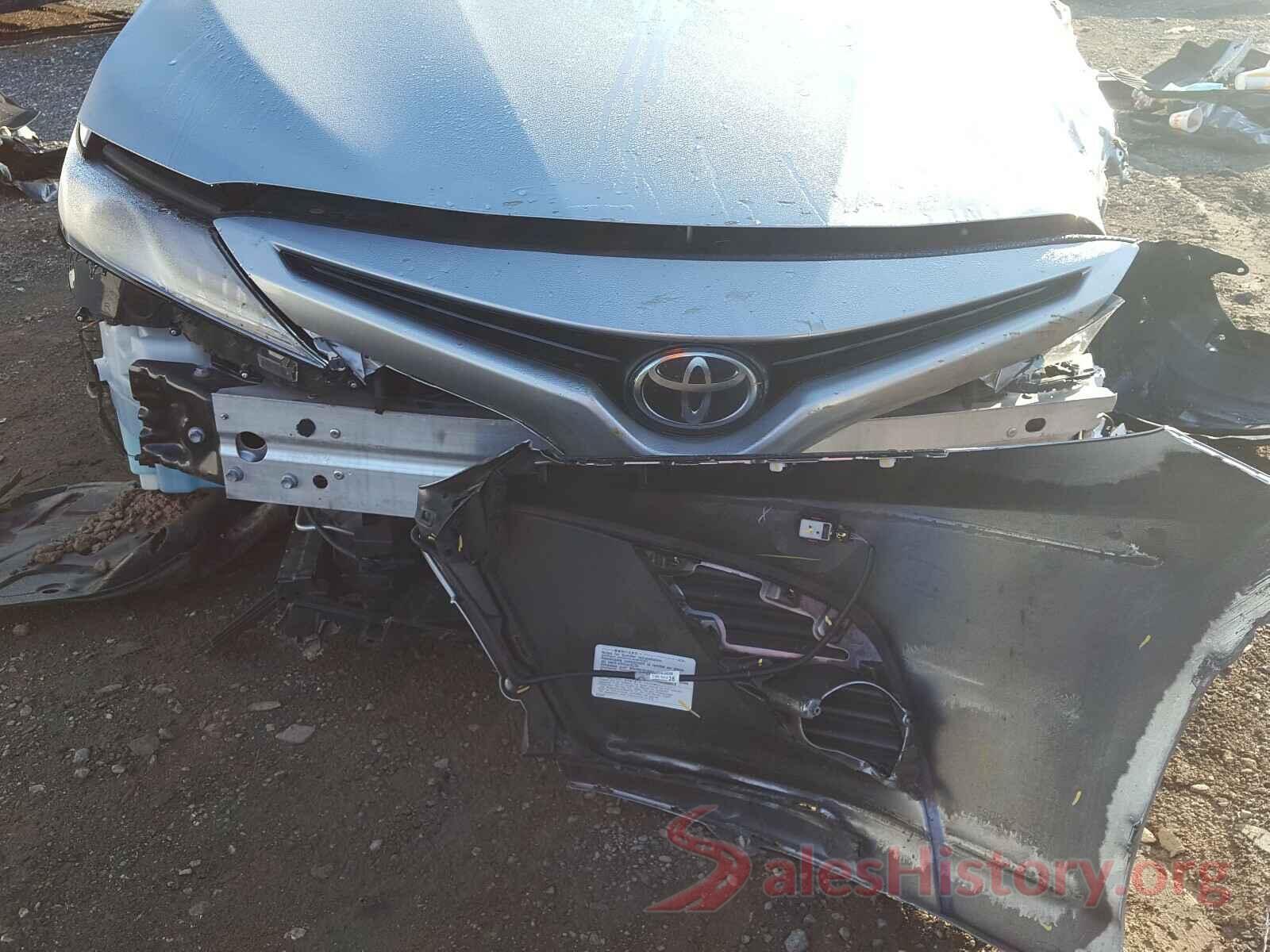 4T1BZ1HK2JU017303 2018 TOYOTA CAMRY