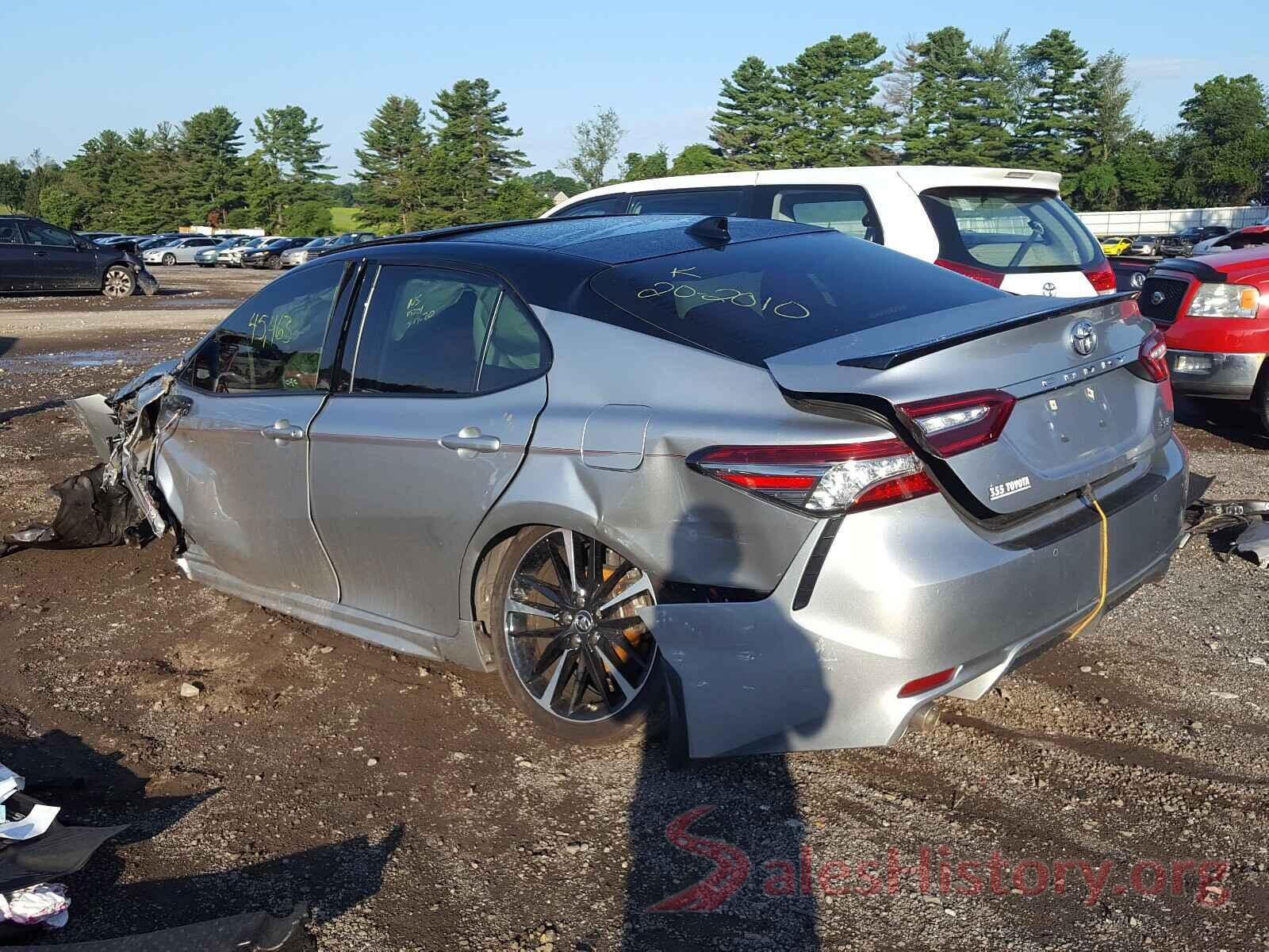 4T1BZ1HK2JU017303 2018 TOYOTA CAMRY