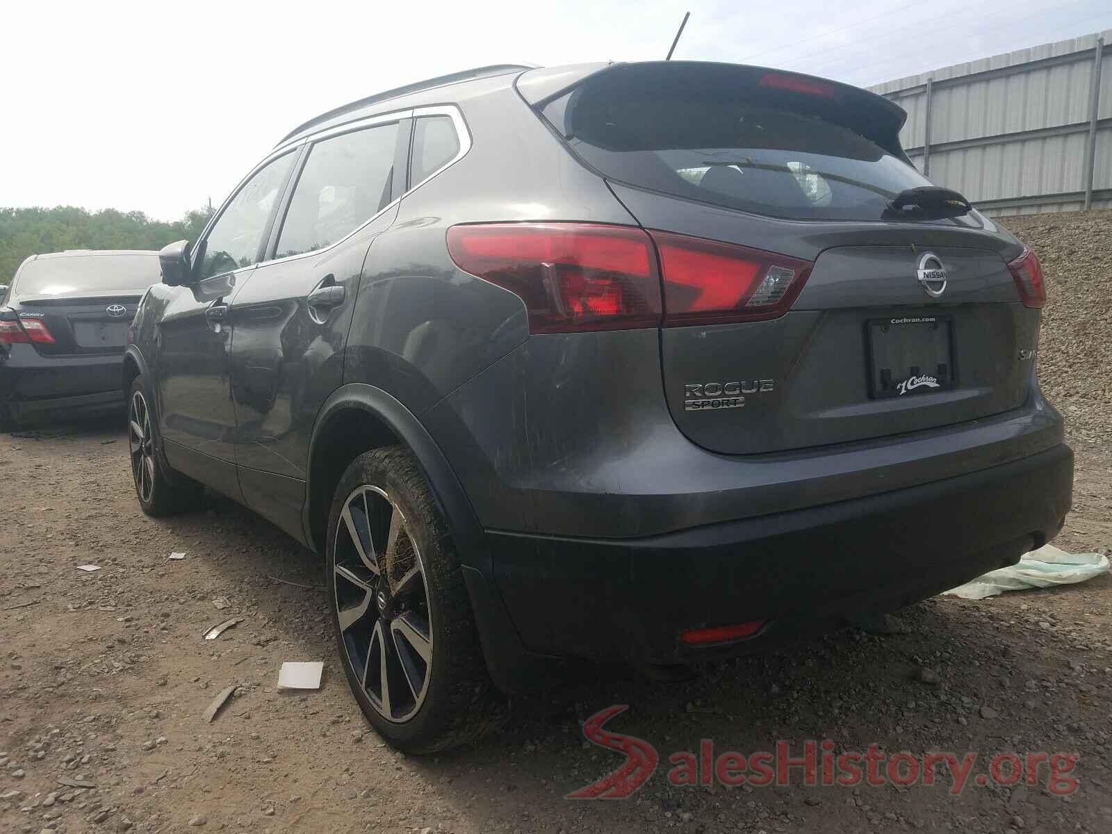 JN1BJ1CR8JW266230 2018 NISSAN ROGUE