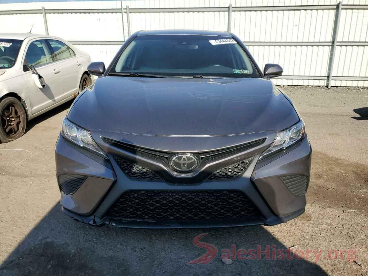 4T1B11HK3JU095063 2018 TOYOTA CAMRY