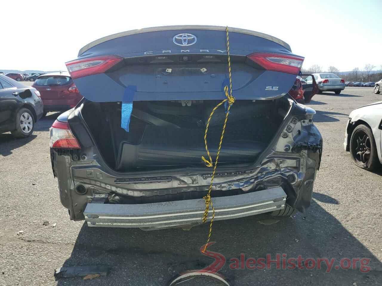 4T1B11HK3JU095063 2018 TOYOTA CAMRY