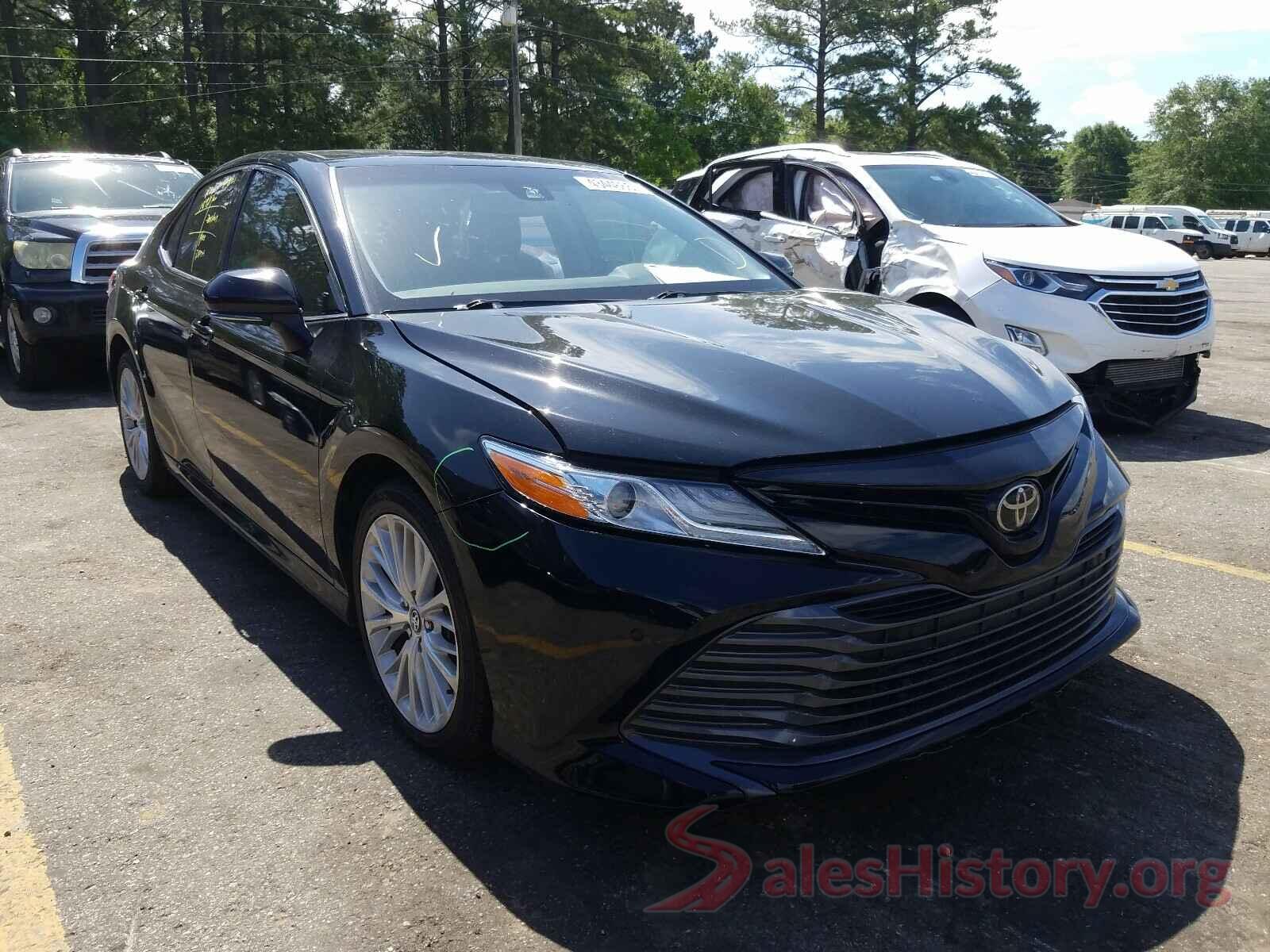 4T1B11HKXJU056115 2018 TOYOTA CAMRY