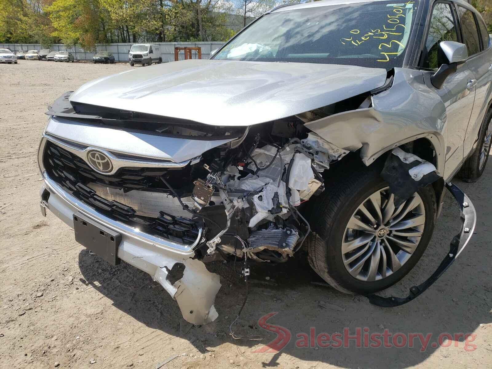 5TDFZRBH4LS054068 2020 TOYOTA HIGHLANDER