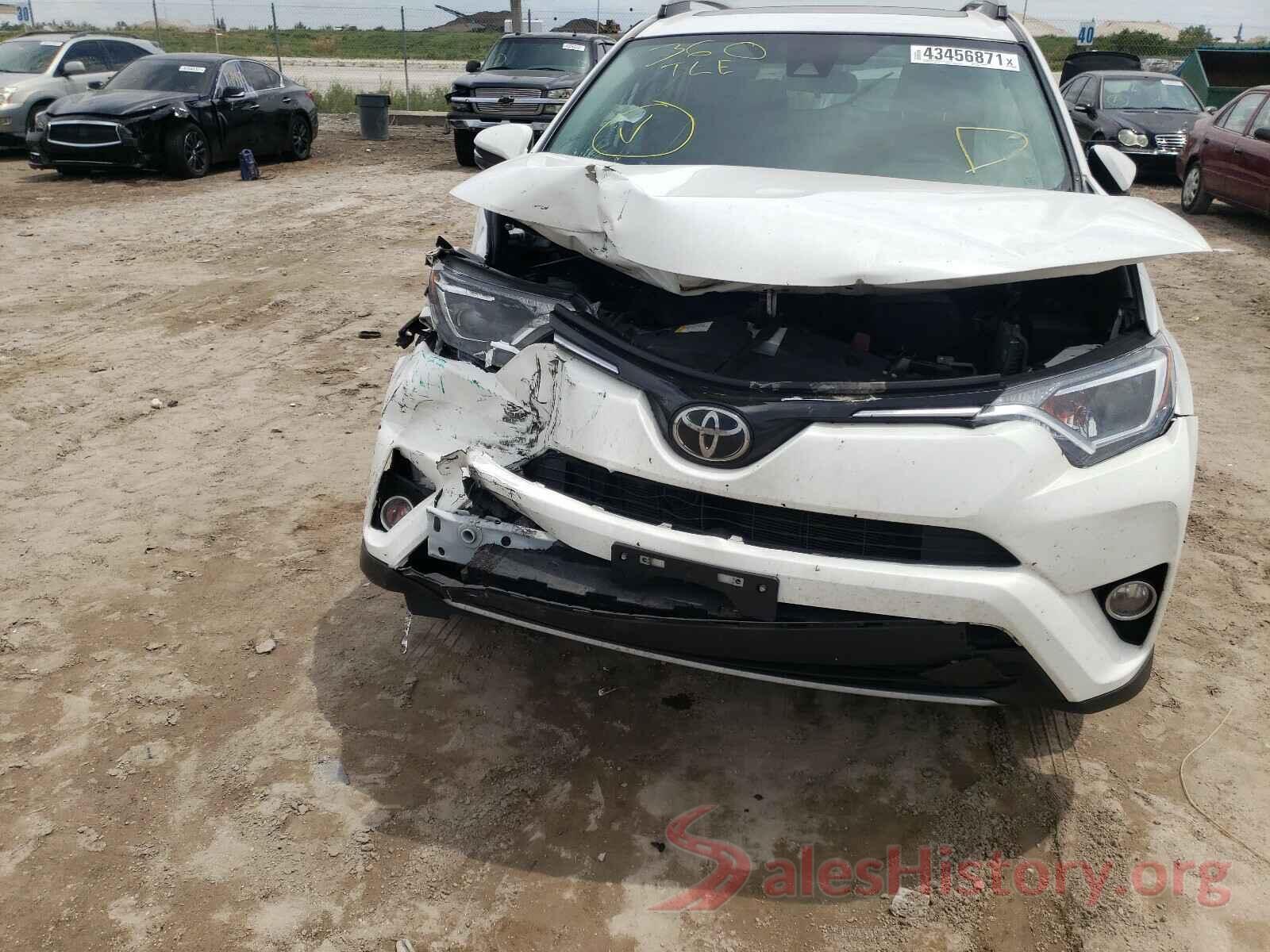 2T3RFREV9JW814949 2018 TOYOTA RAV4