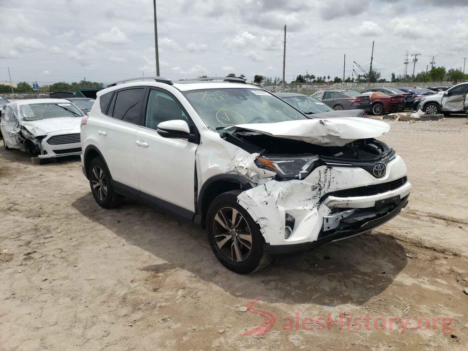 2T3RFREV9JW814949 2018 TOYOTA RAV4