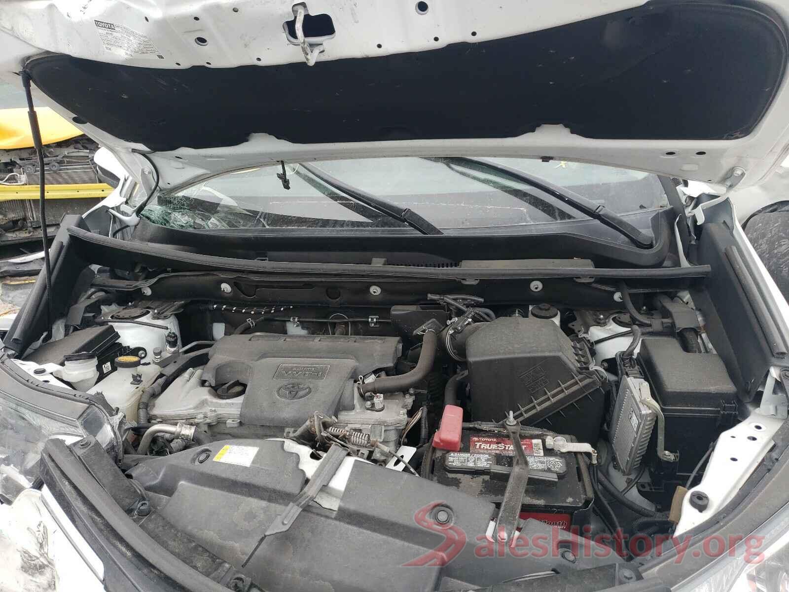 2T3RFREV9JW814949 2018 TOYOTA RAV4