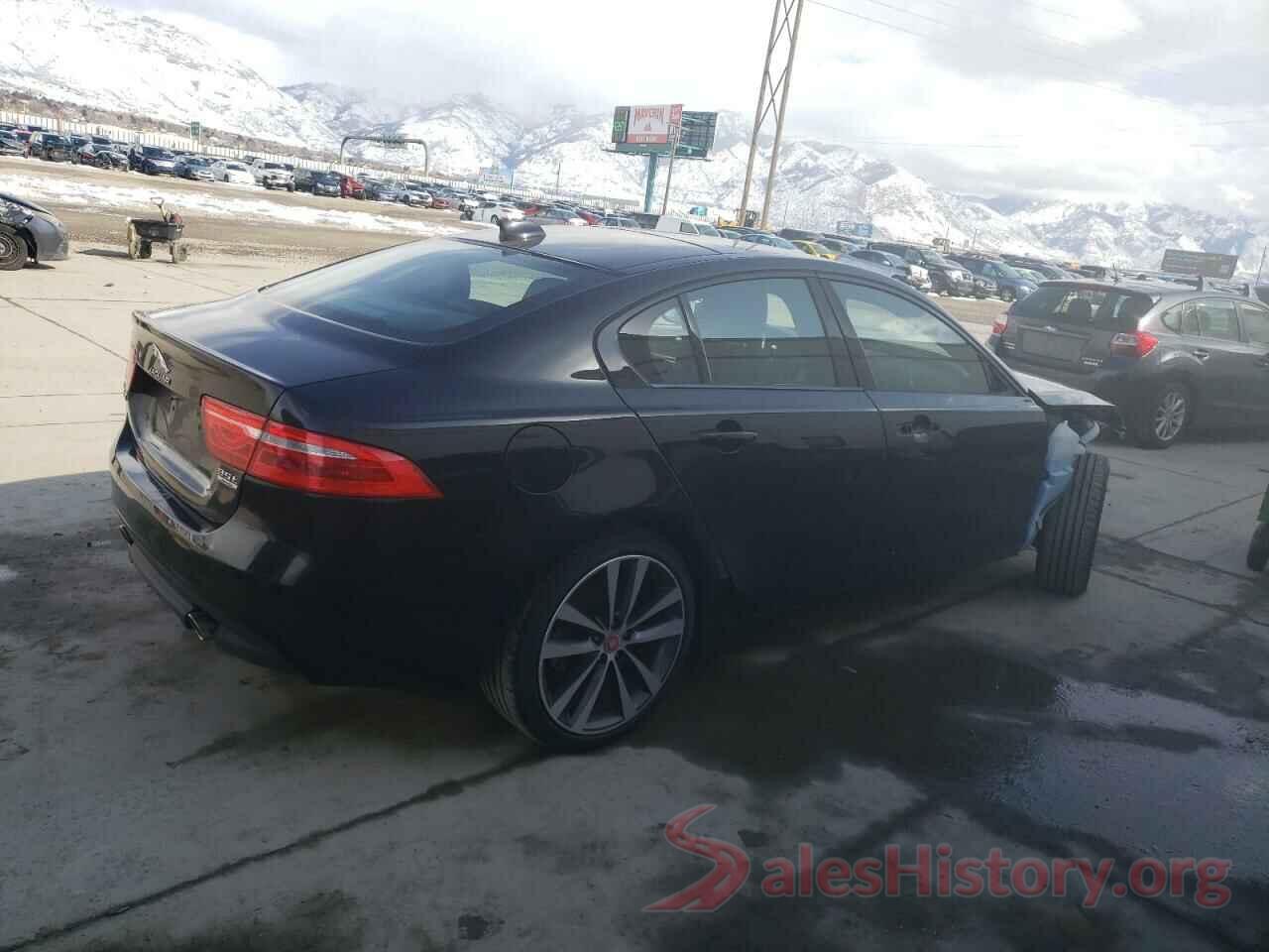 SAJAP4FXXKCP43960 2019 JAGUAR XE