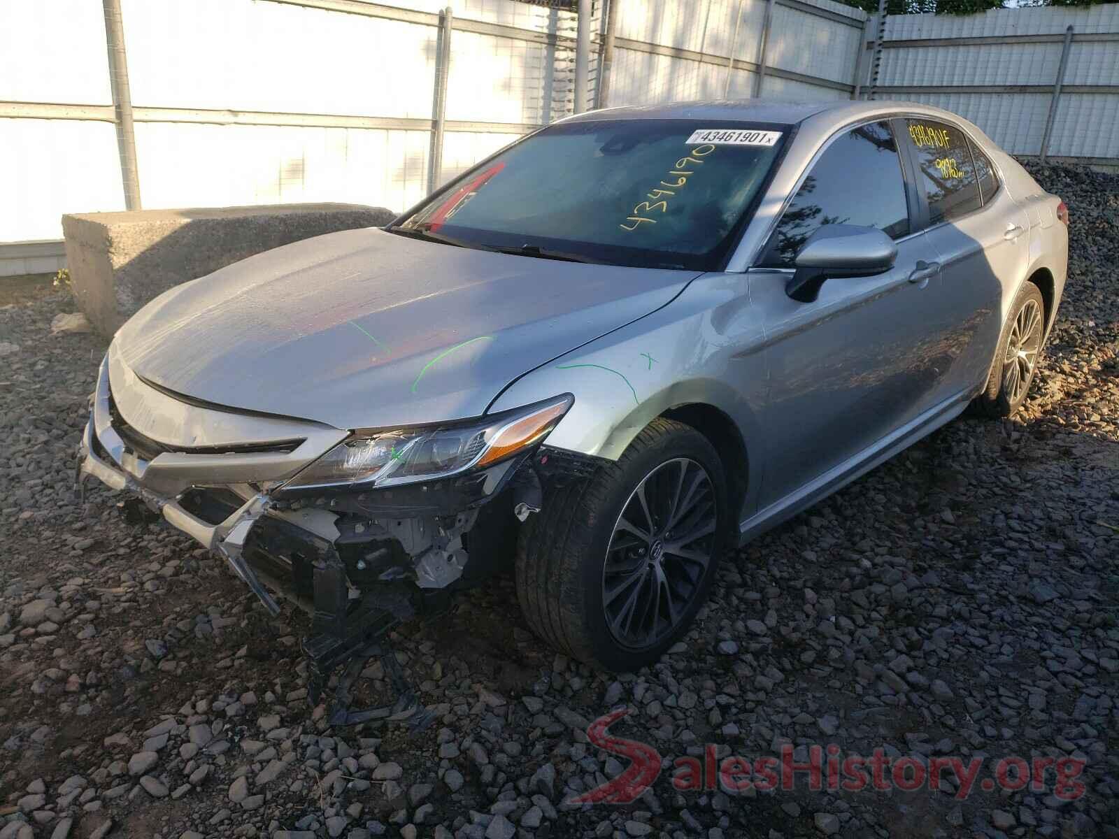 JTNB11HK1J3034056 2018 TOYOTA CAMRY