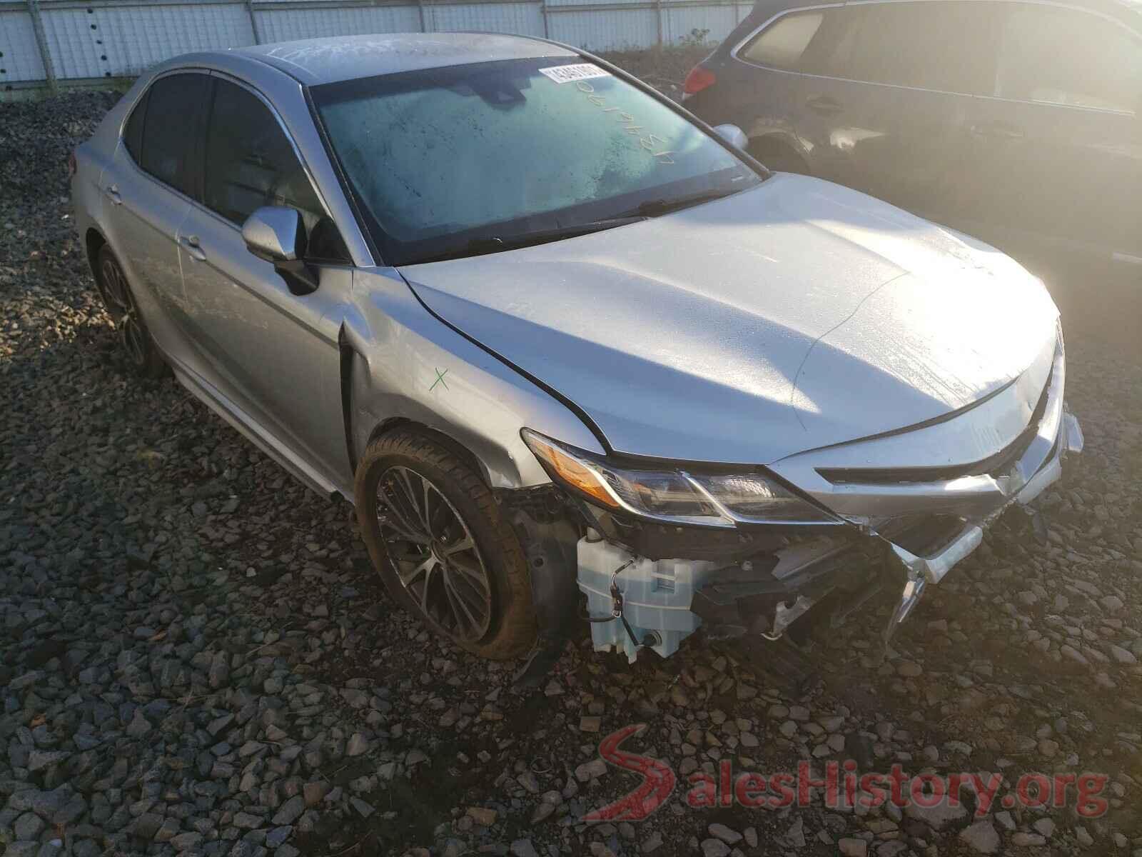 JTNB11HK1J3034056 2018 TOYOTA CAMRY