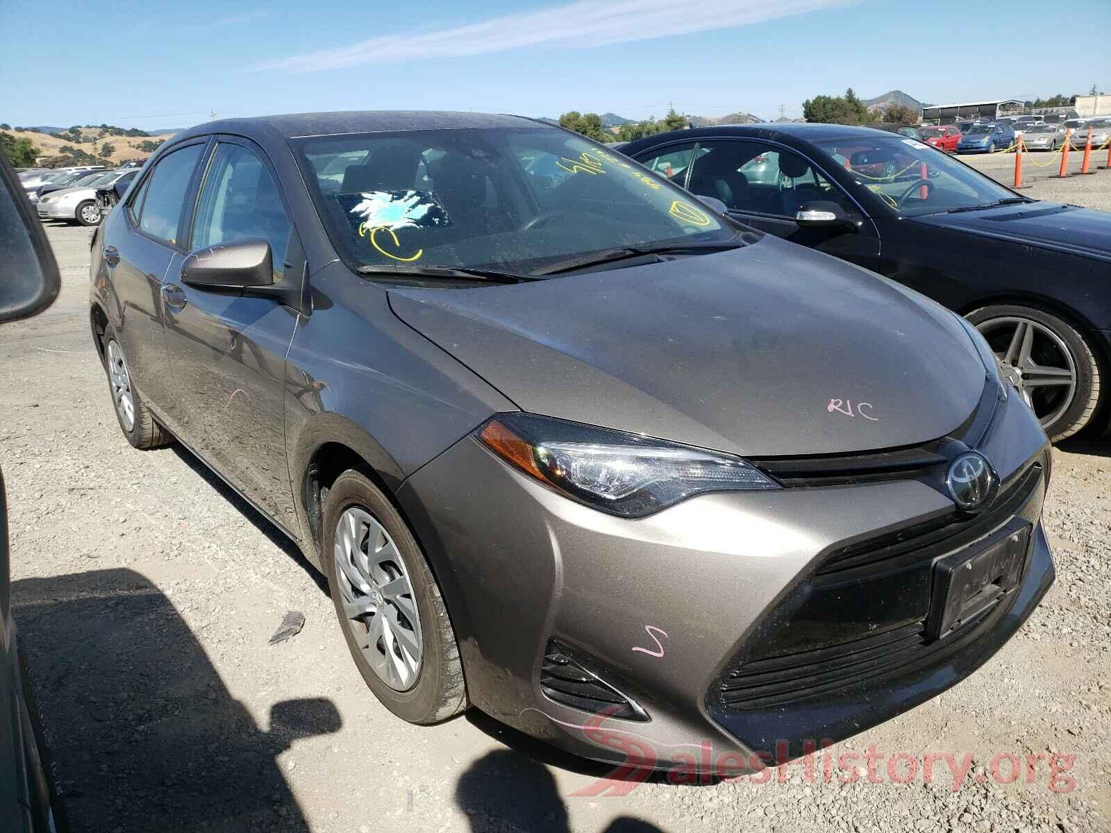 2T1BURHE3JC964004 2018 TOYOTA COROLLA