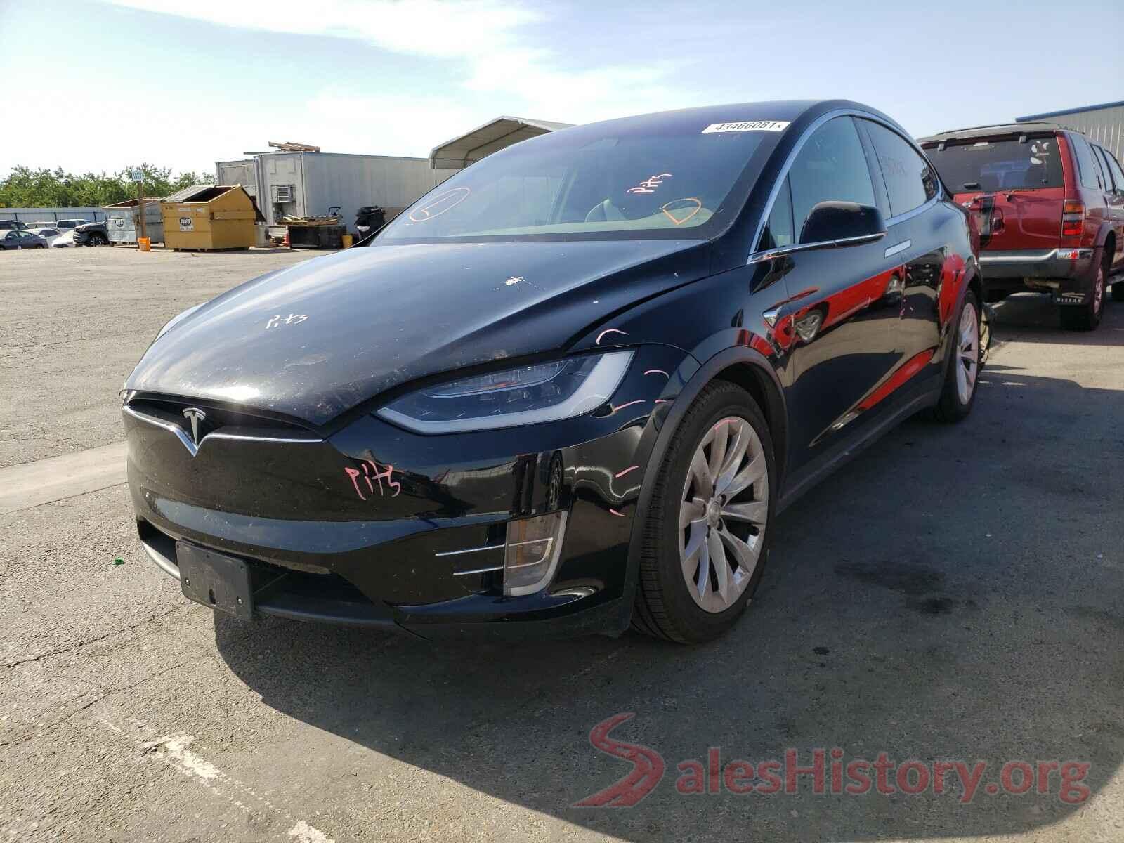 5YJXCAE25JF137802 2018 TESLA MODEL X