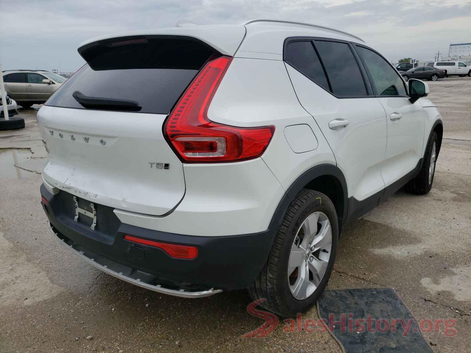 YV4162UK0L2321682 2020 VOLVO XC40