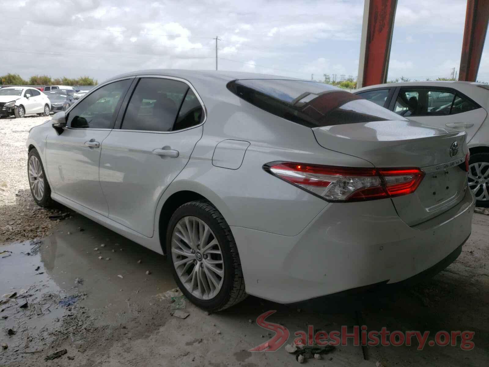 4T1B11HK1JU060456 2018 TOYOTA CAMRY