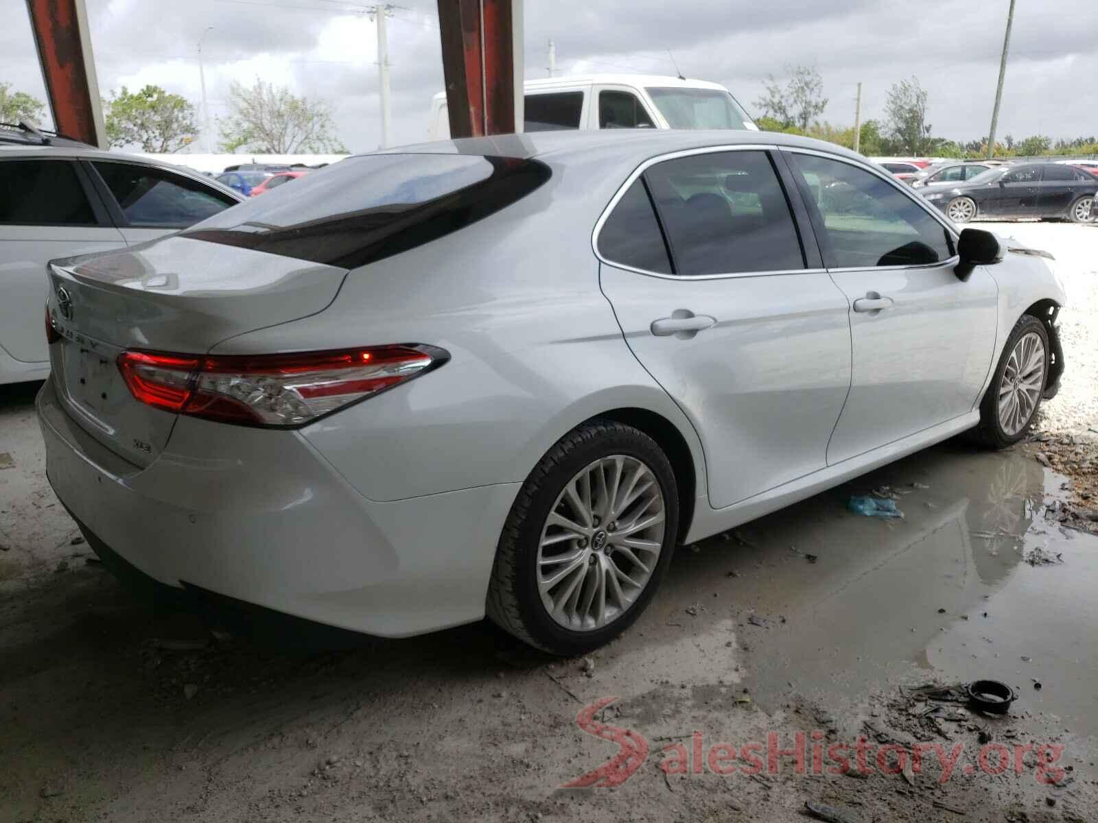 4T1B11HK1JU060456 2018 TOYOTA CAMRY