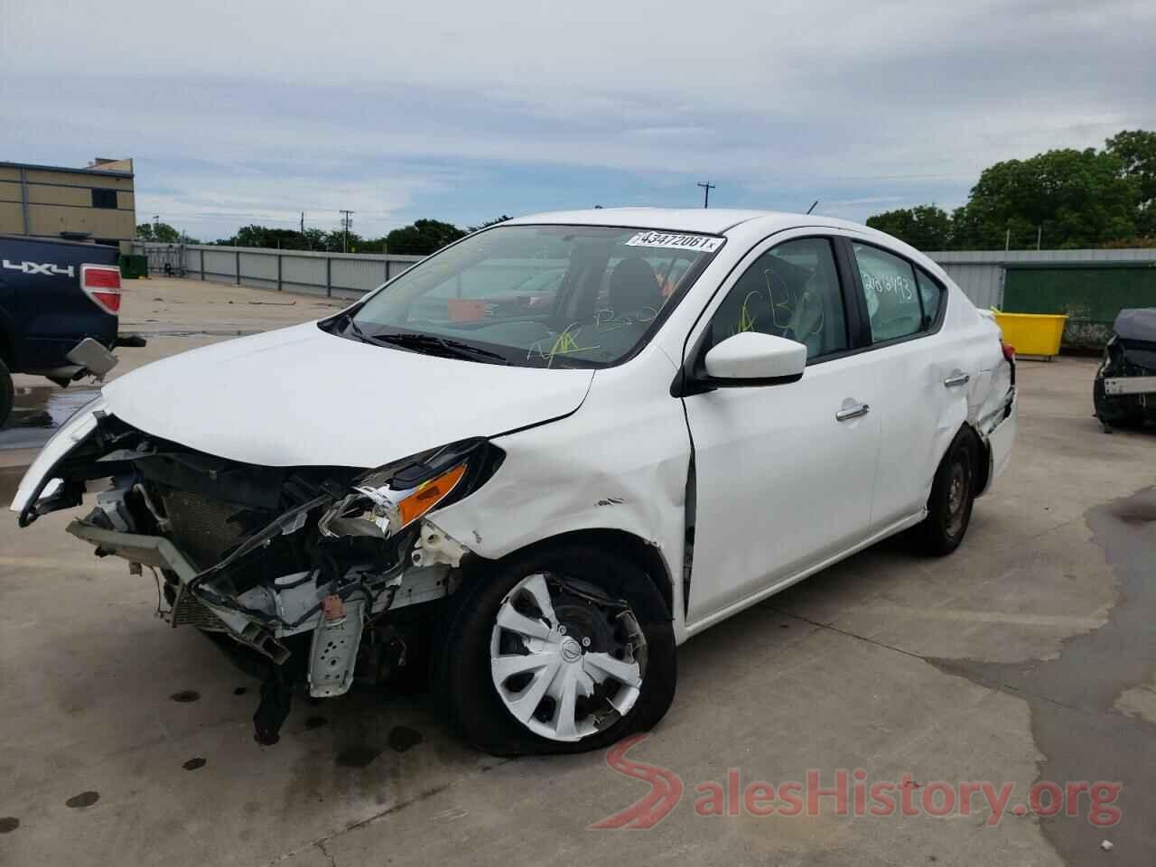 3N1CN7AP0JL832061 2018 NISSAN VERSA