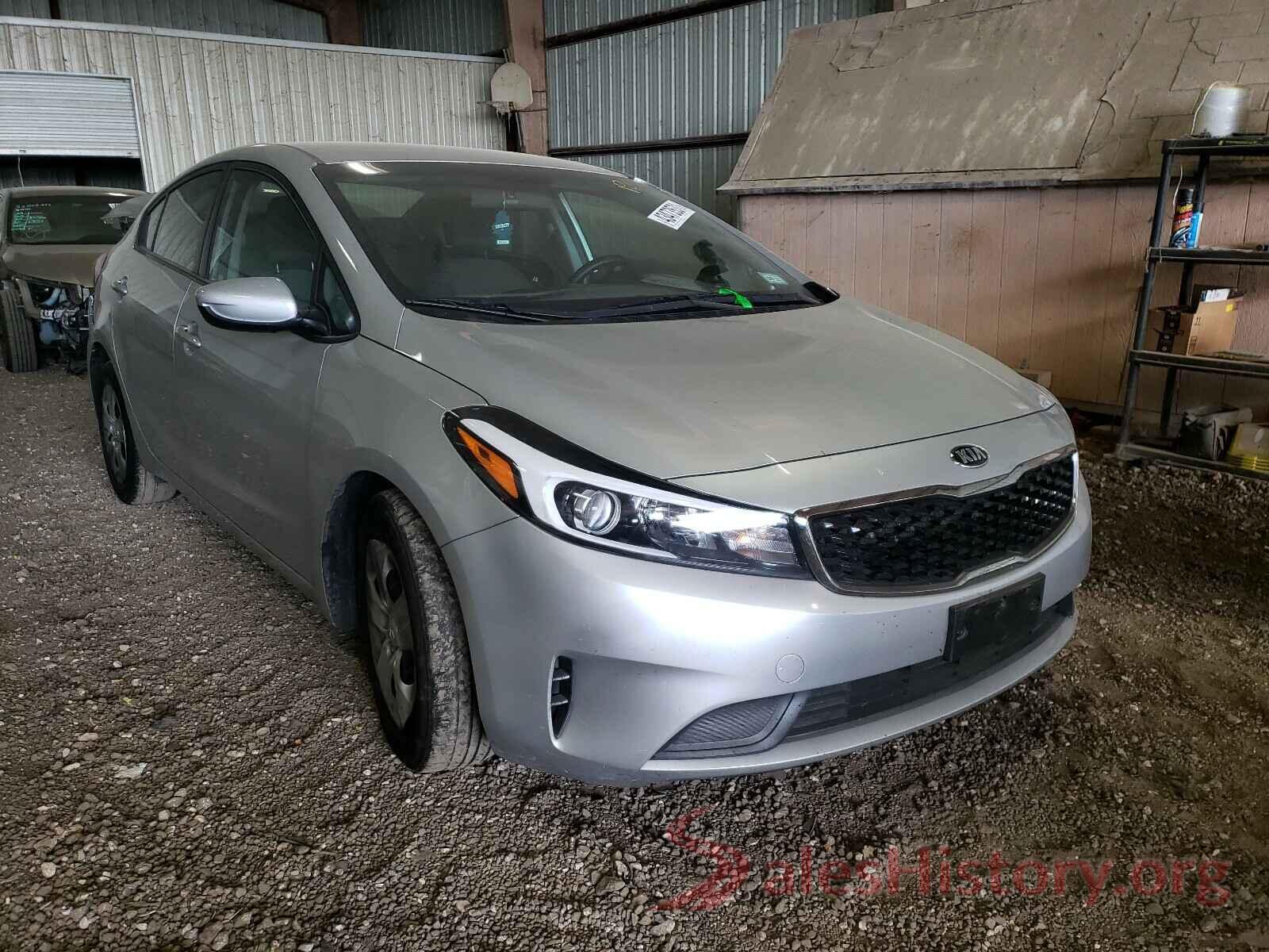 3KPFK4A7XJE234260 2018 KIA FORTE