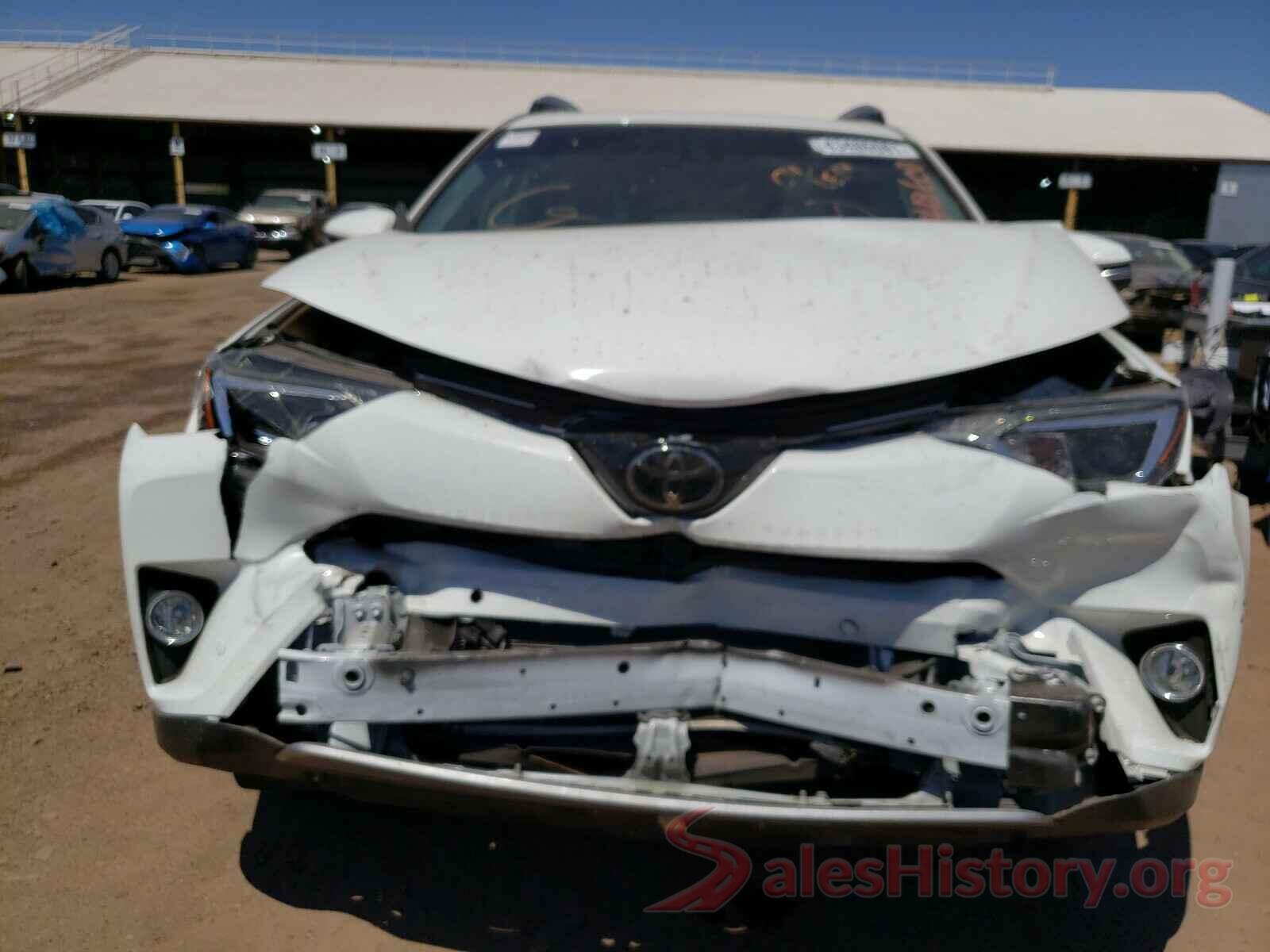 JTMWFREV3JJ167160 2018 TOYOTA RAV4