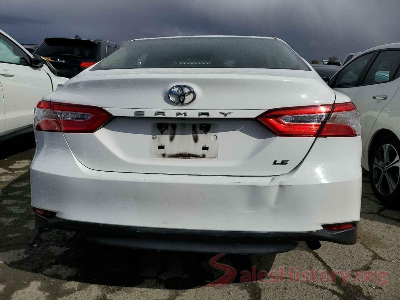 JTNB11HKXJ3056704 2018 TOYOTA CAMRY