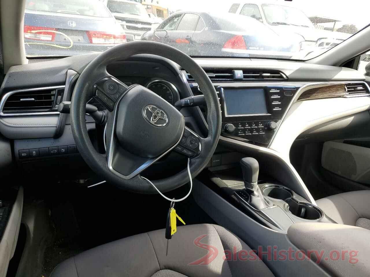 JTNB11HKXJ3056704 2018 TOYOTA CAMRY