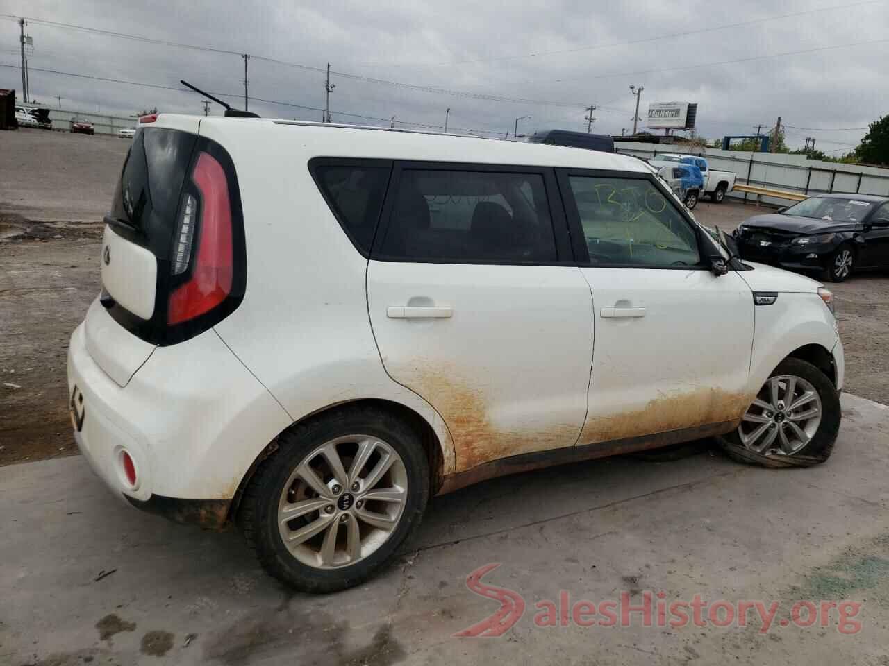 KNDJP3A55H7418813 2017 KIA SOUL