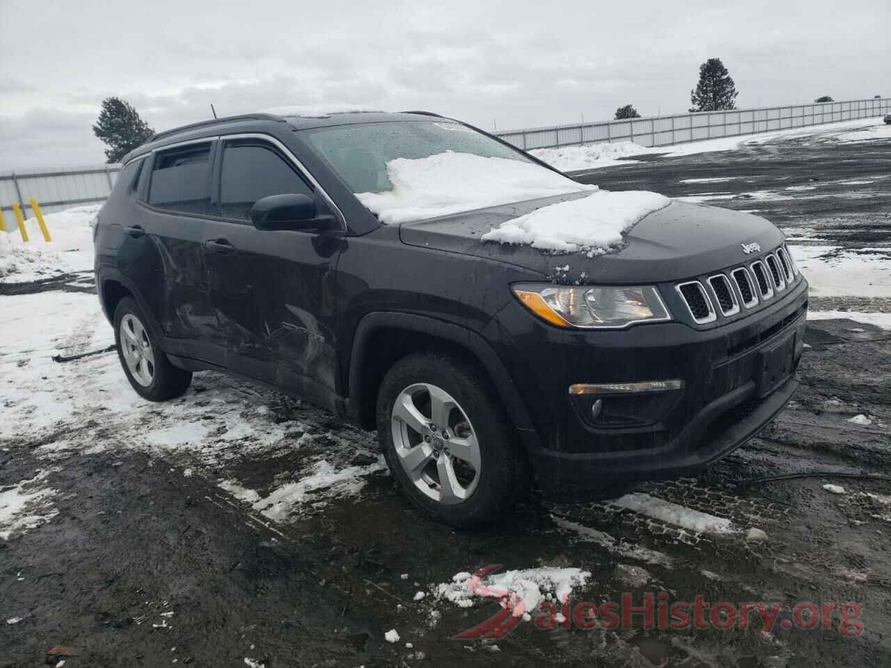 3C4NJDBB3JT401491 2018 JEEP COMPASS