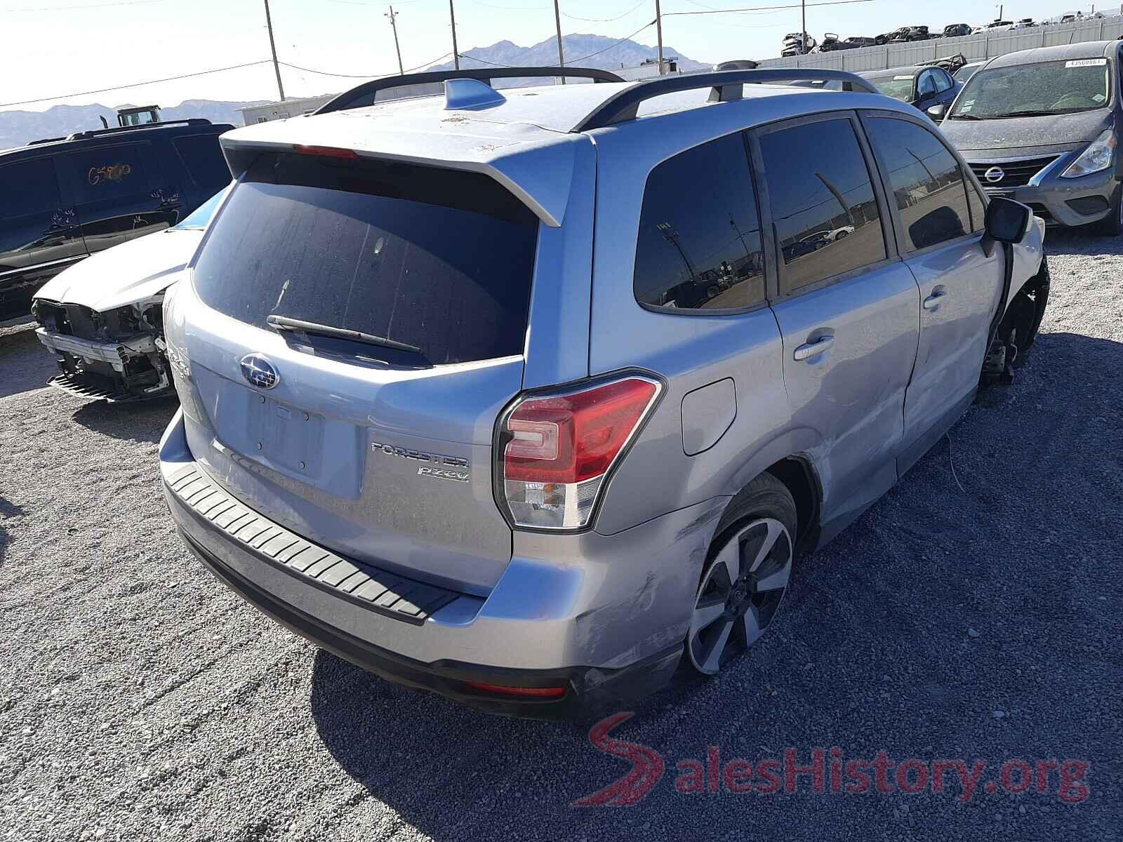 JF2SJAEC7HH525957 2017 SUBARU FORESTER