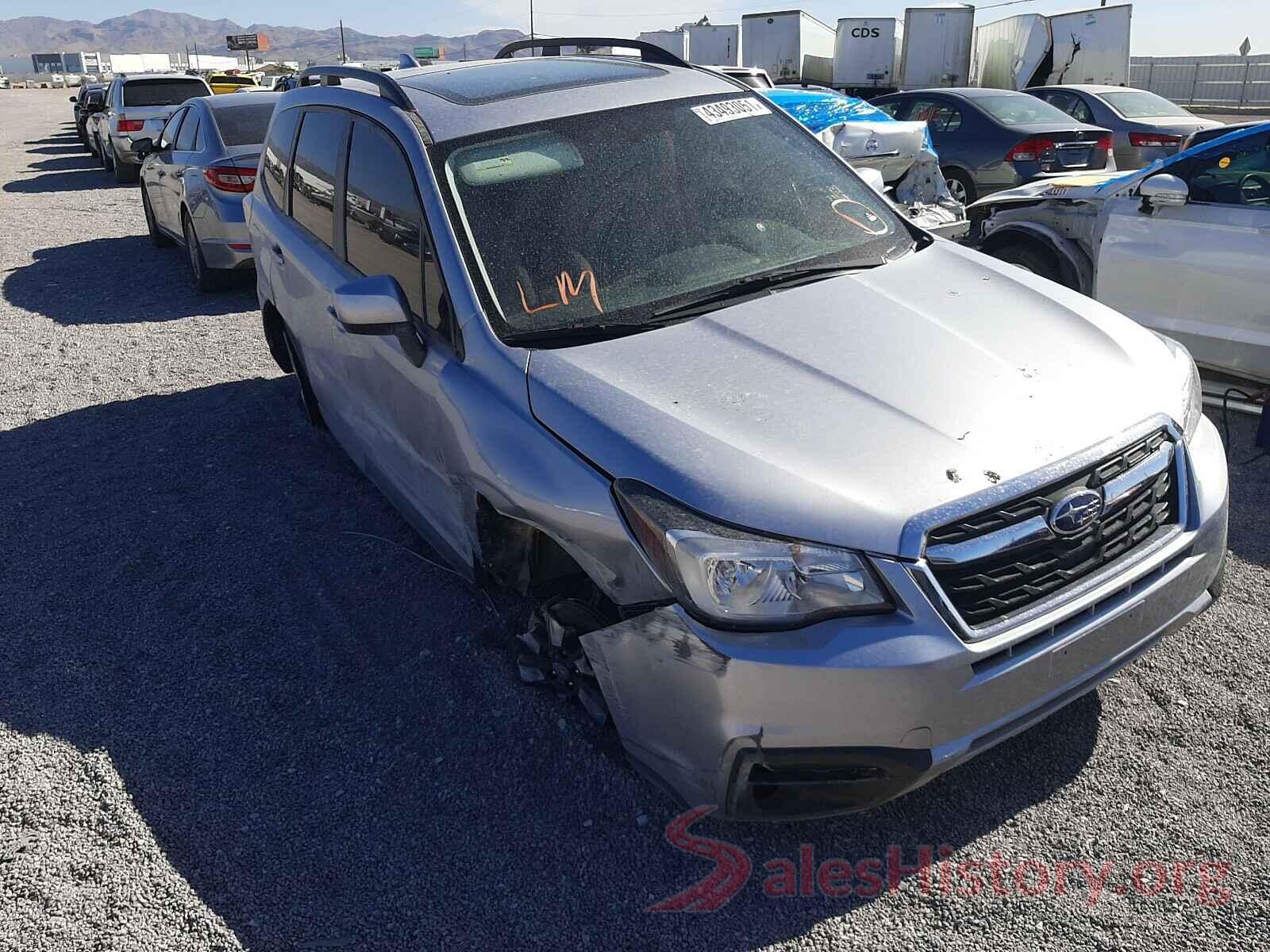 JF2SJAEC7HH525957 2017 SUBARU FORESTER