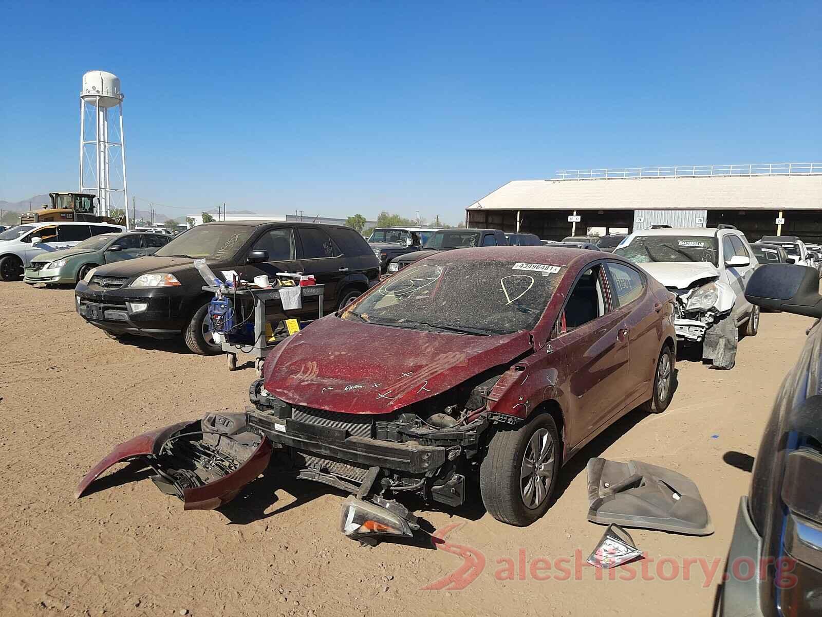 5NPDH4AE3GH708963 2016 HYUNDAI ELANTRA