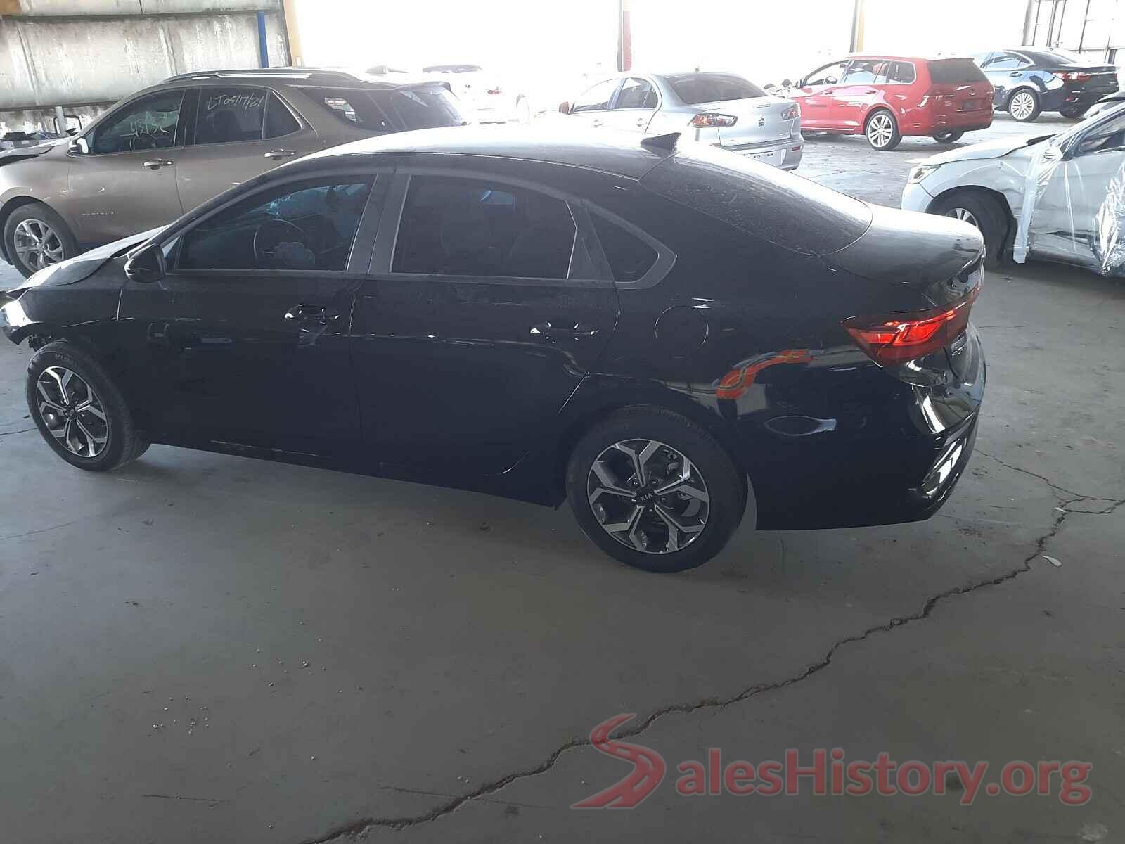 3KPF24AD8ME264402 2021 KIA FORTE