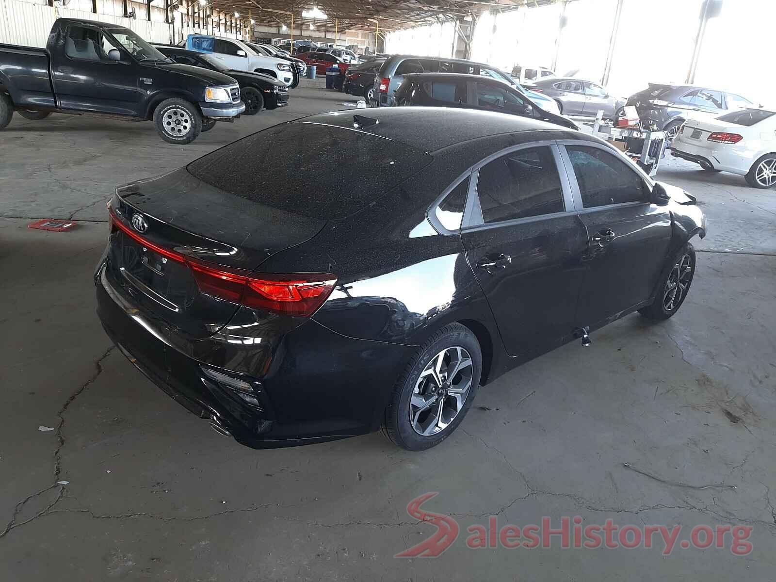 3KPF24AD8ME264402 2021 KIA FORTE