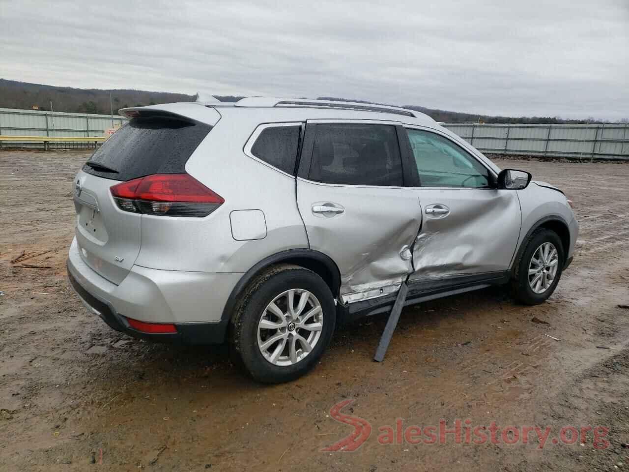 KNMAT2MT3JP506247 2018 NISSAN ROGUE