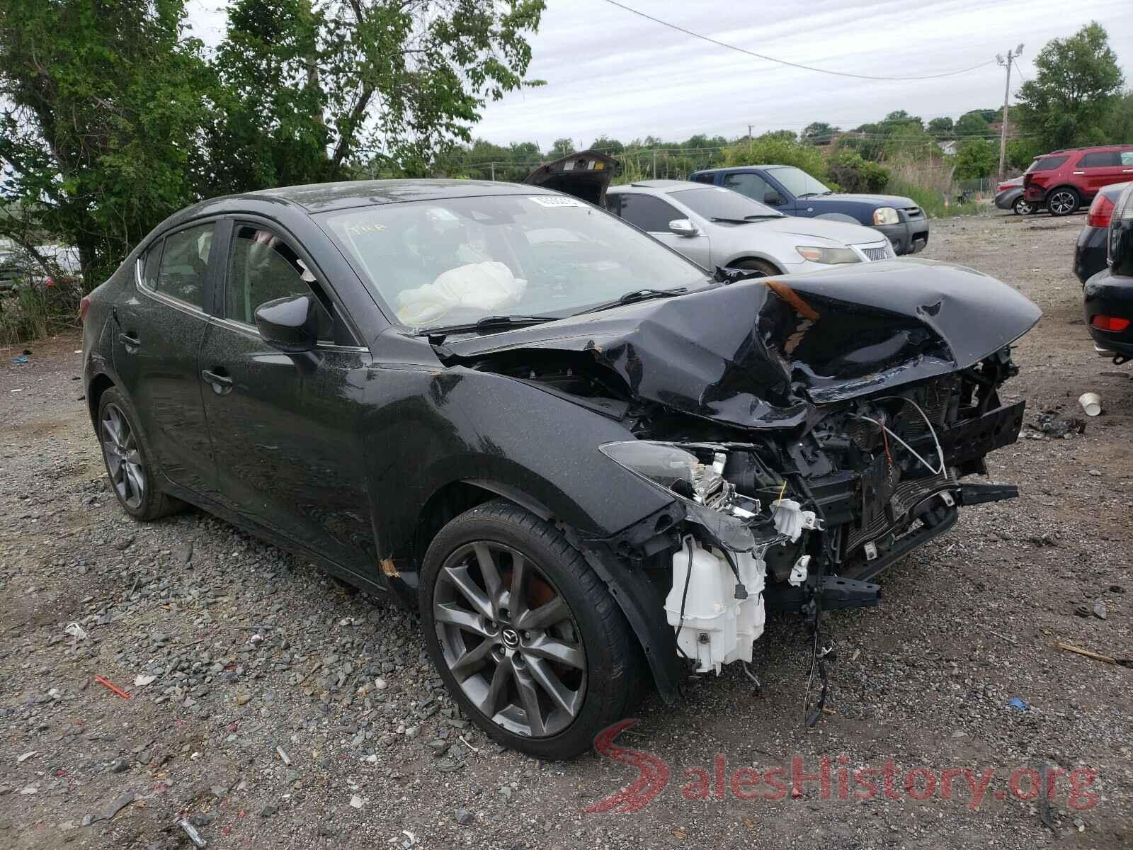 3MZBN1V30JM208488 2018 MAZDA 3