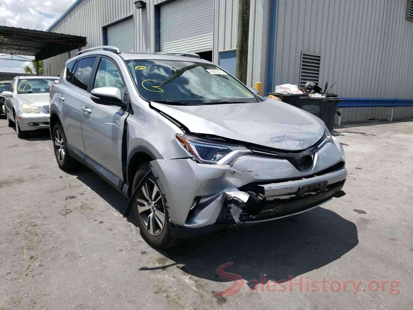 2T3RFREV7JW713277 2018 TOYOTA RAV4