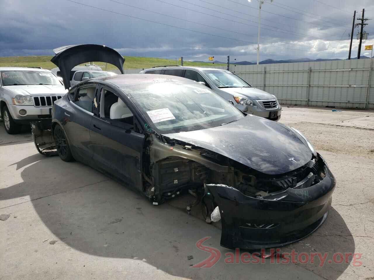 5YJ3E1EB8KF406952 2019 TESLA MODEL 3