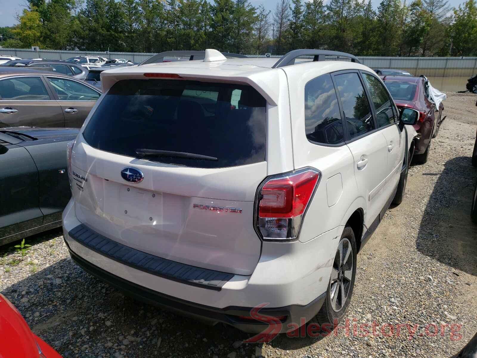 JF2SJAGC1JH613972 2018 SUBARU FORESTER