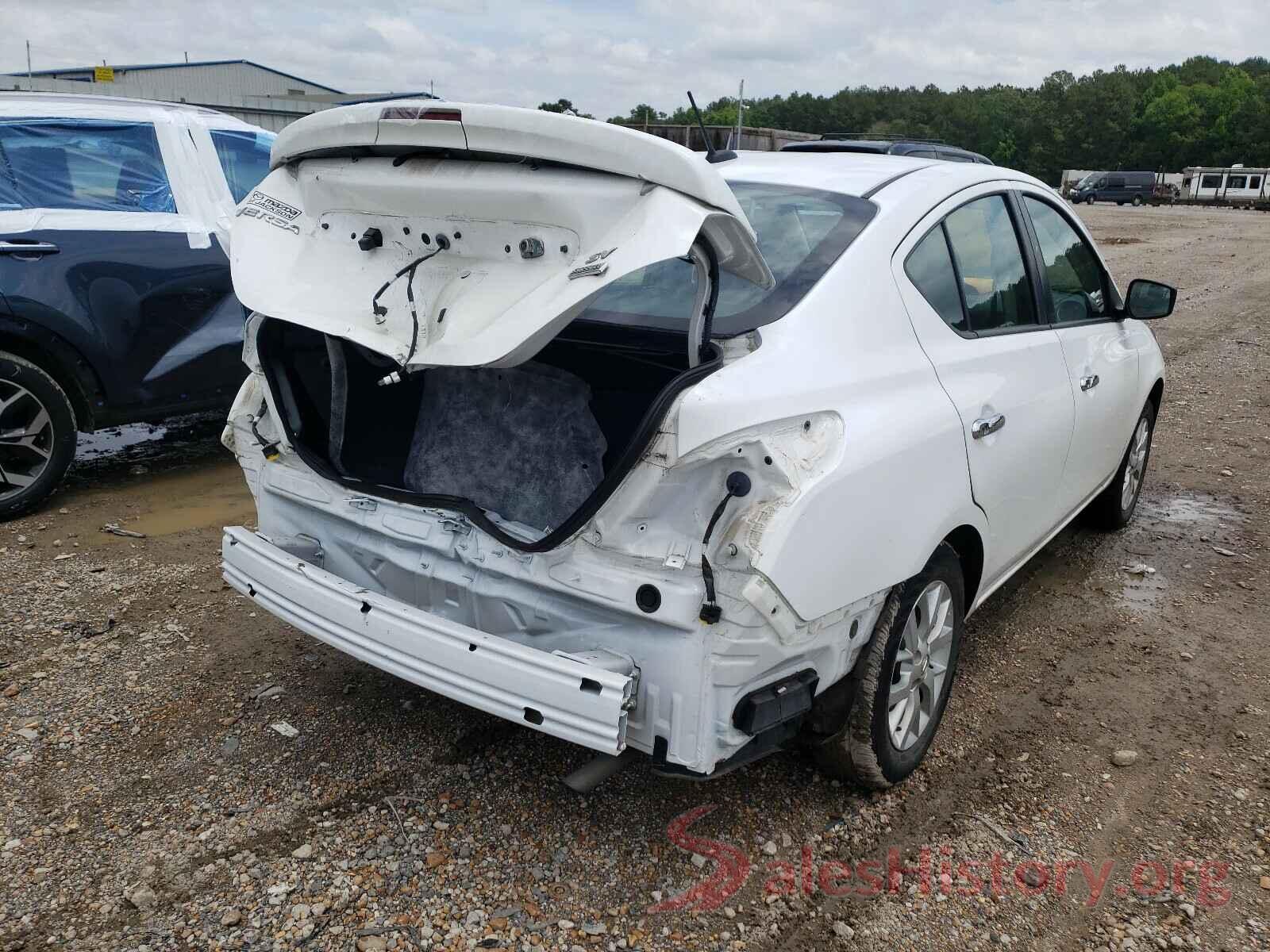 3N1CN7AP0JL871328 2018 NISSAN VERSA