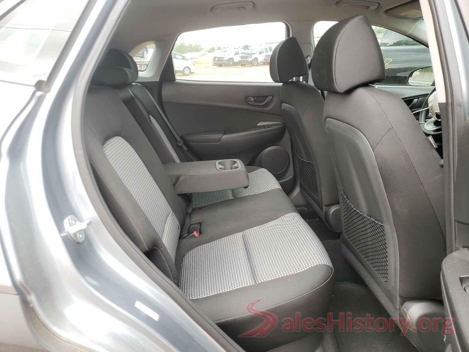 KM8K12AA1KU285713 2019 HYUNDAI KONA