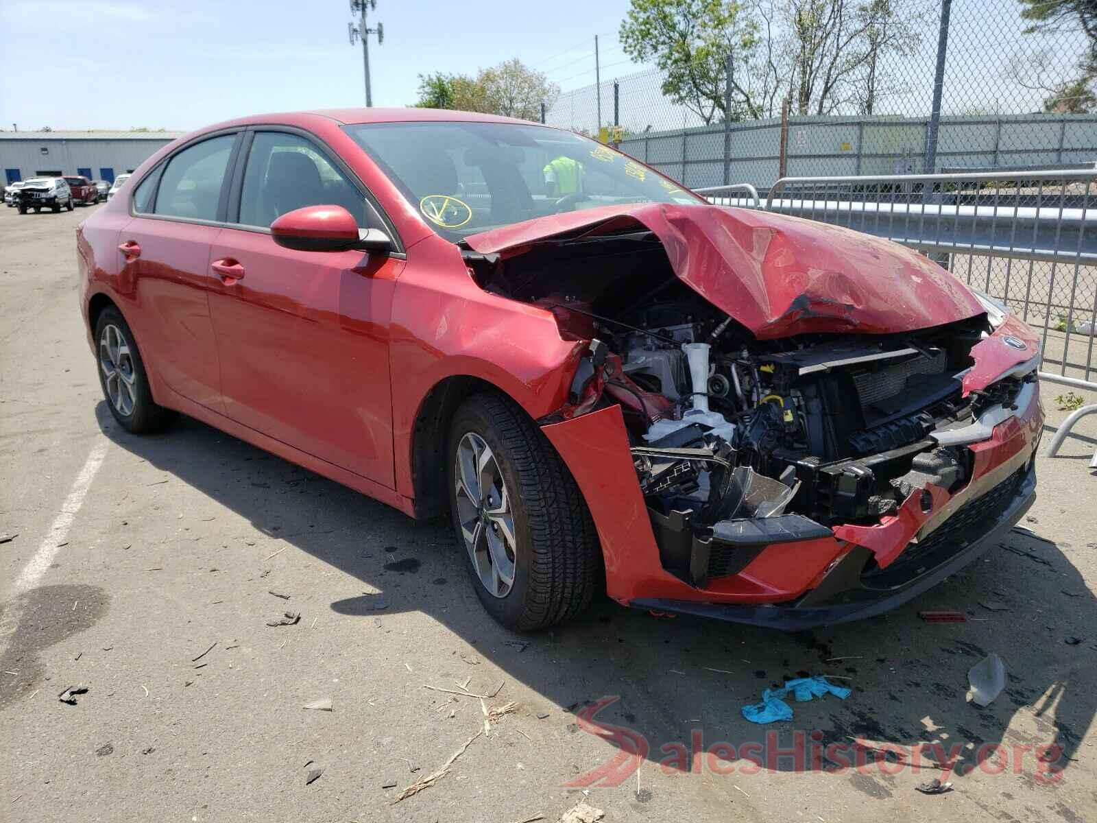 3KPF24AD8KE131698 2019 KIA FORTE