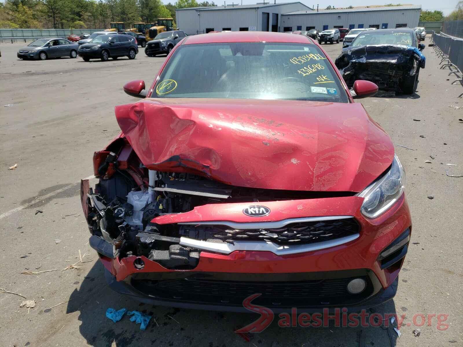 3KPF24AD8KE131698 2019 KIA FORTE