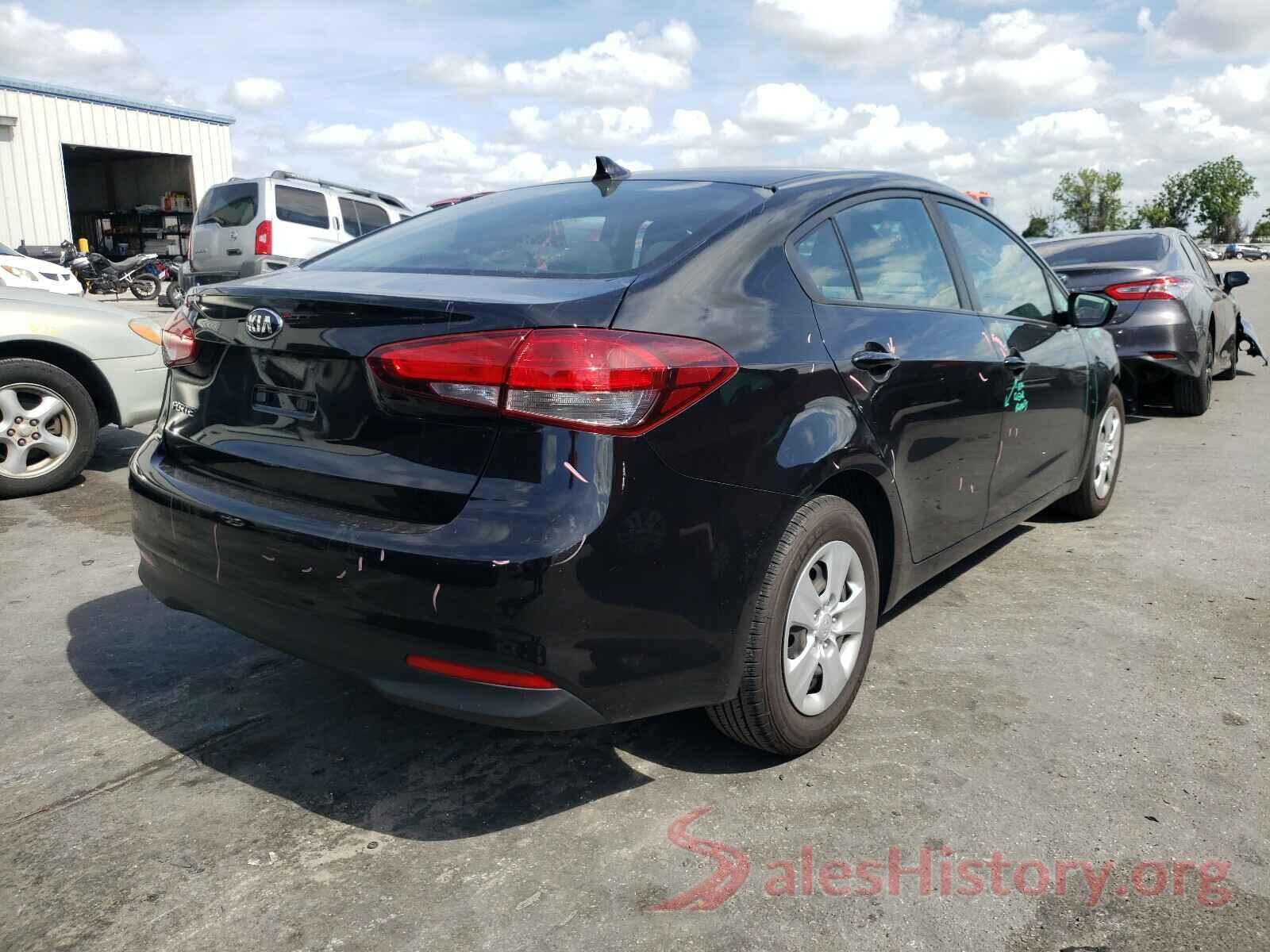 3KPFK4A77JE284369 2018 KIA FORTE