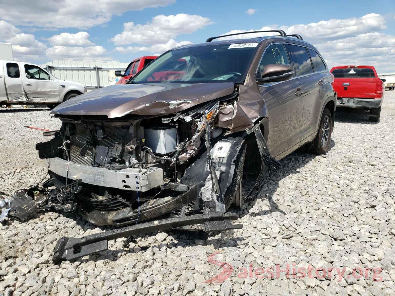 5TDJZRFH4JS853589 2018 TOYOTA HIGHLANDER